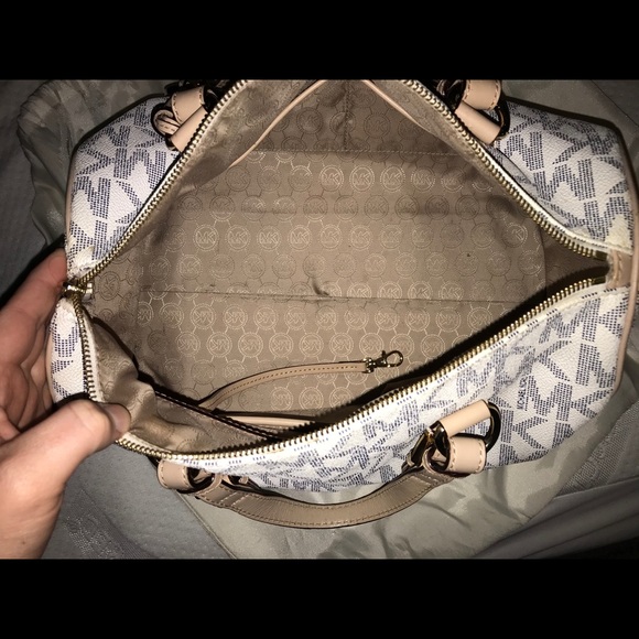 Michael Kors Large white and navy Grayson - Picture 7 of 10